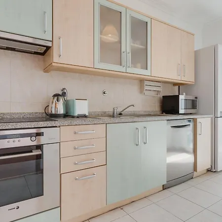 By Madeira * Câmara de Lobos