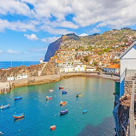 By Madeira Apartment *