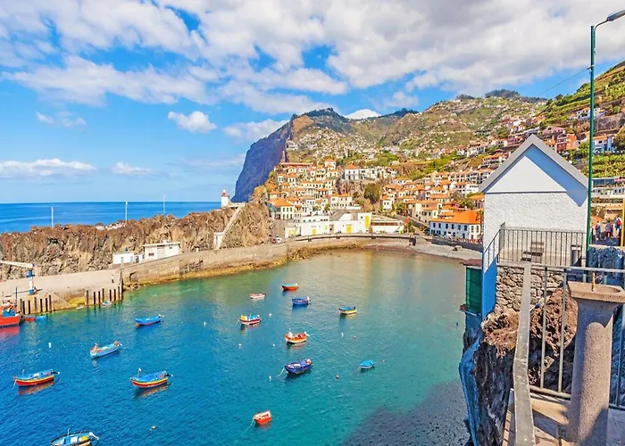 By Madeira Apartmán *